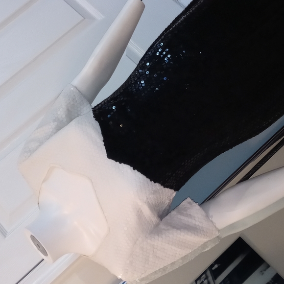 Sequin dress - Picture 2 of 2